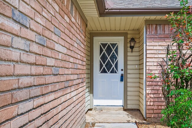 Photo - 3111 E Heatherock Cir