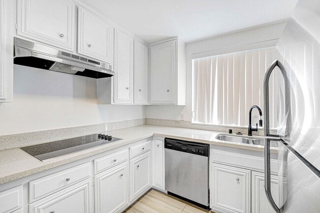 Photo - 519 Idaho Ave Unit 6