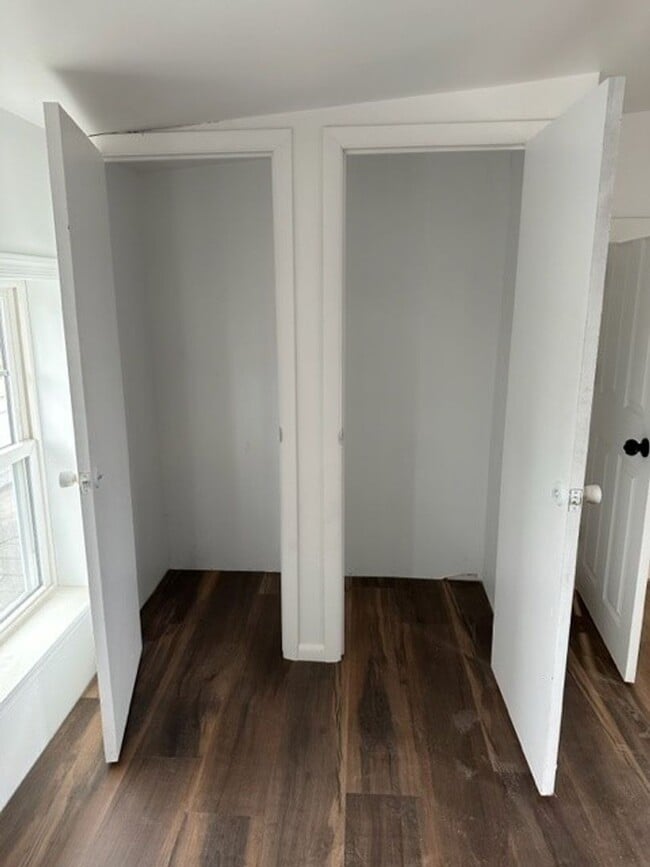 Photo - 129 E Market St Unit House