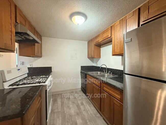 Photo - 4834 50th Ave