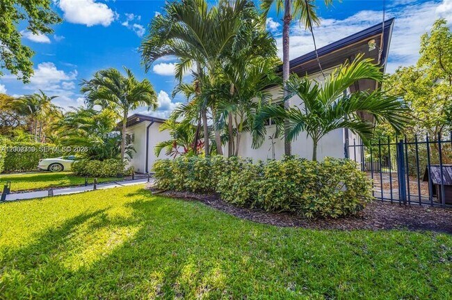 Photo - 3531 SW 1st Ave