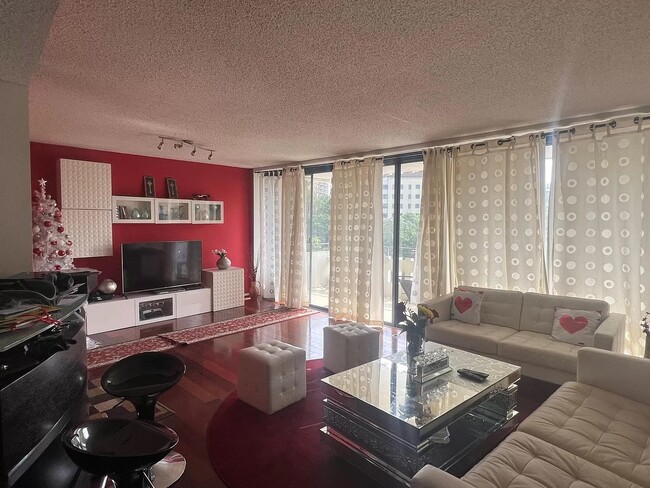 Photo - 6301 Stevenson Ave