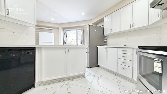 Photo - 190 Moffatt Av