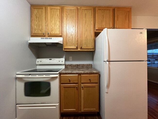 Photo - Check out this spacious 2 Bed/1.5 Bath Unidad 7