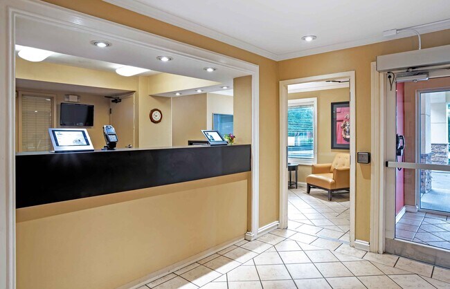 Furnished Studio-Newark - Christiana -Wilmington