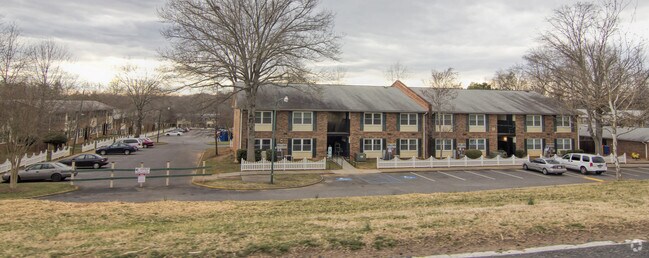 Photo - Laurel Hill Apartments