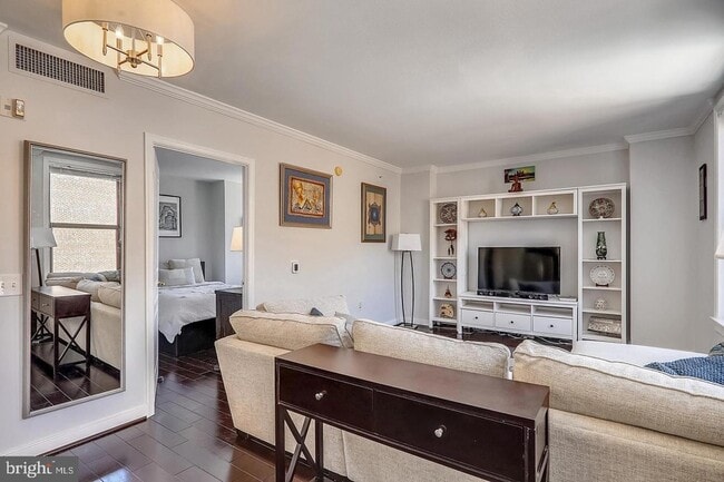 Photo - 631 D Street NW Unidad 934