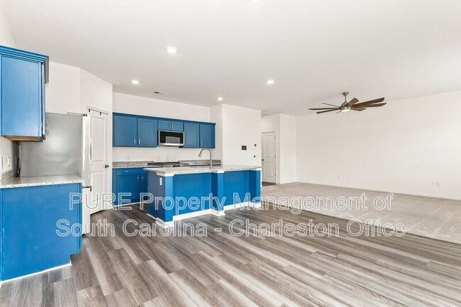 Photo - 484 Pender Woods Dr
