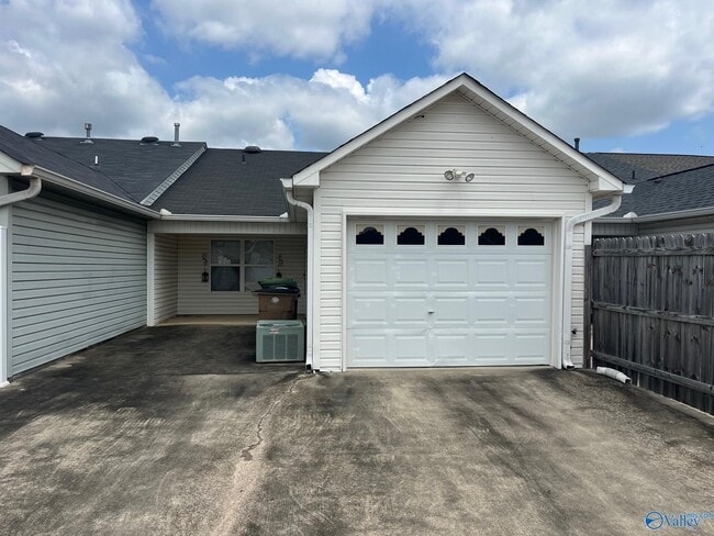 Photo - 3241 Fieldstone Dr SW