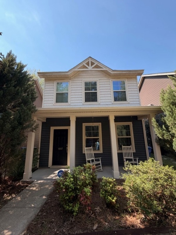 Photo - 1017 Drake St