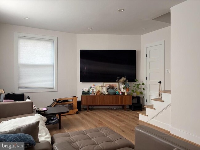 Photo - 2211 Observatory Pl NW