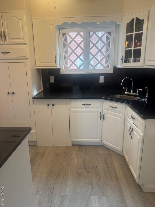 Photo - 2148 E 69th St