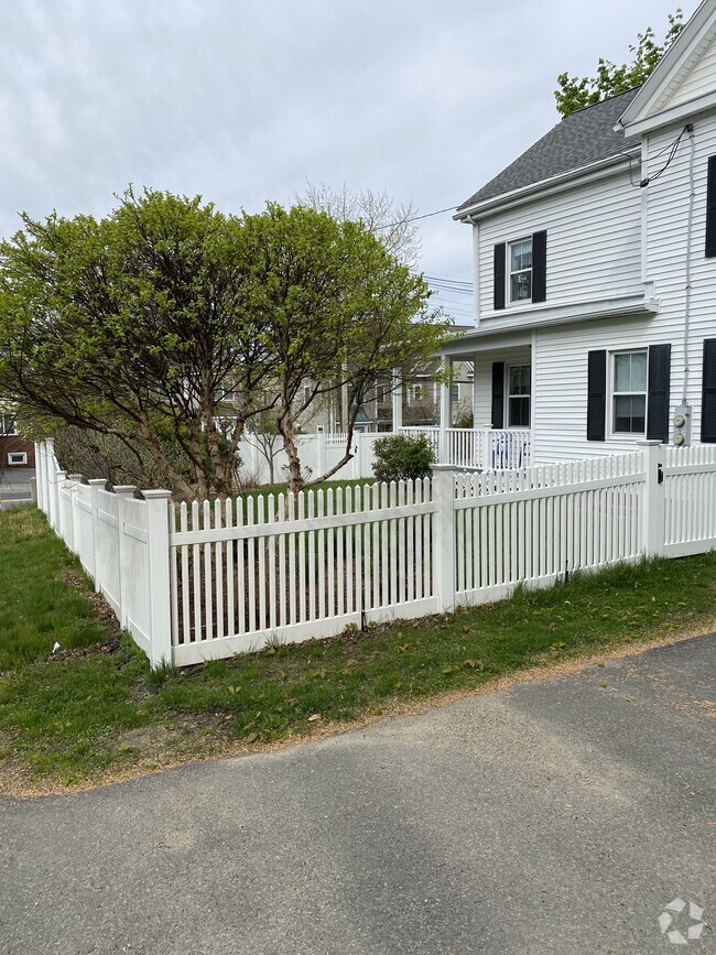 Front with fenced yard - 33 N Main St Unit 2 Rental