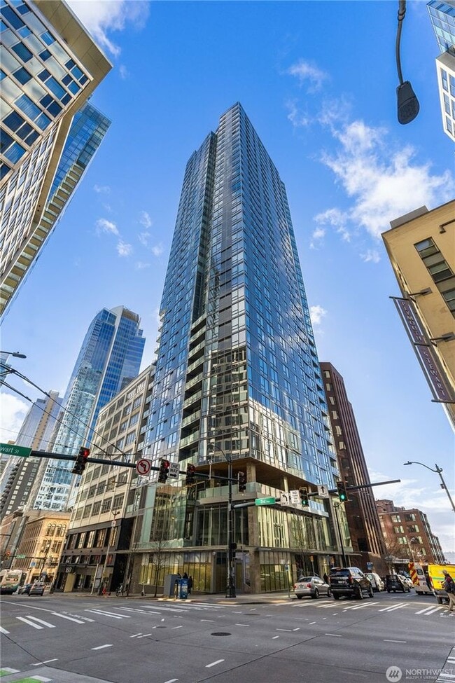 Building Photo - Gorgeous Condo Steps from Pike Place Market!- $2350 Unit 1508