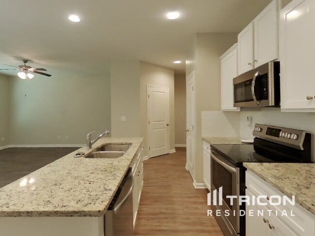 Photo - 2298 Shady Dr