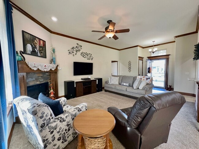 Photo - 3 bed, 2 bath home in Moore - Move in Deposit-Free! (If Qualified)