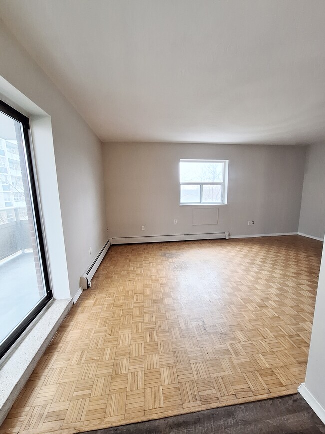 Photo - Southmount Apartments