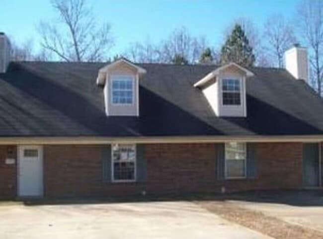 Photo - 2405 Leeward Ct