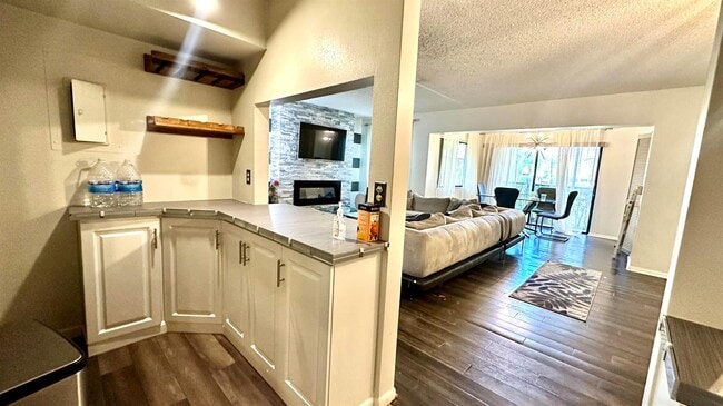 Photo - 533 Shady Pine Way Unit B1