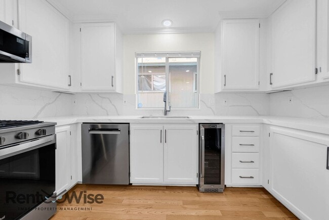 Building Photo - 734 Chestnut St