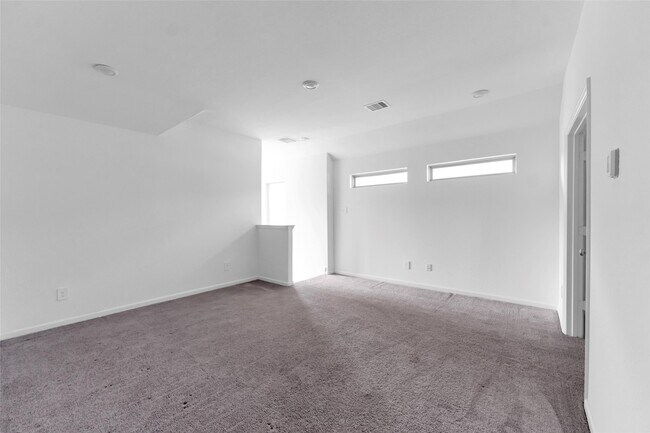 Photo - 1426 Northwood Blf Ln