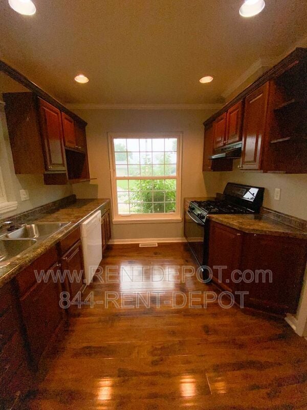 Photo - 112 S Lincoln Park Dr