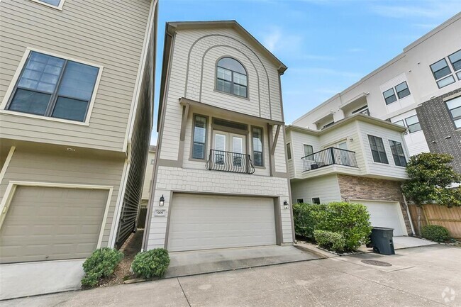 Building Photo - 905 Garden Oaks Trce Rental