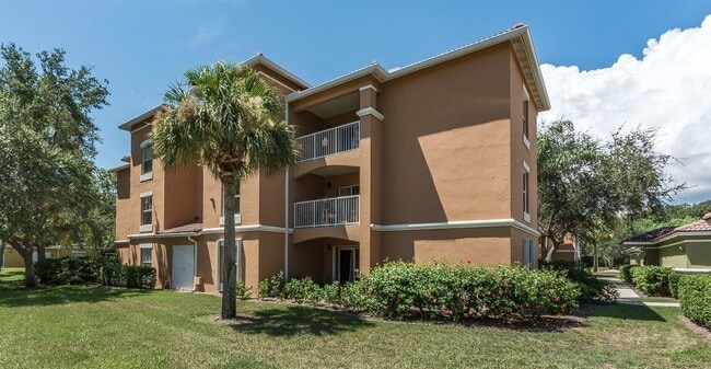 Building Photo - 5080 Fairways Cir Unit G301