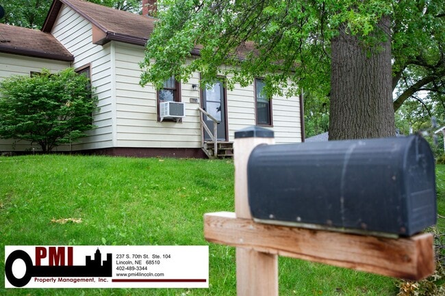 Photo - 5501 J St