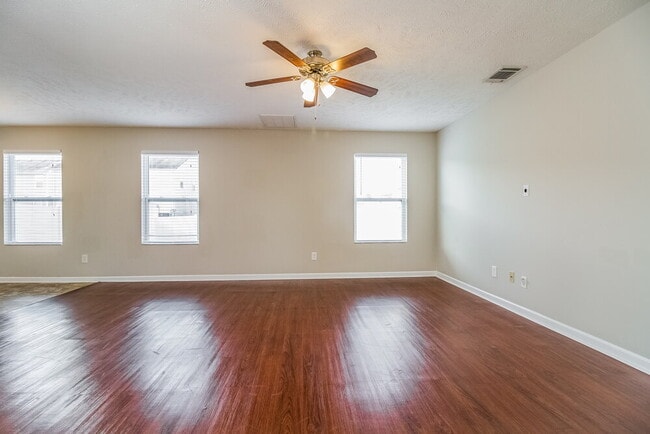 Photo - 3427 Country Almond Way