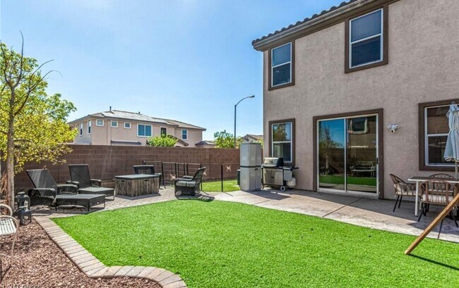 7514 Dobroyd Dr