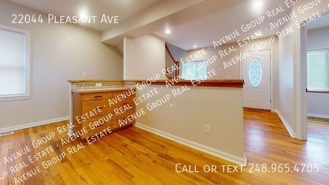 Photo - 22044 Pleasant Ave