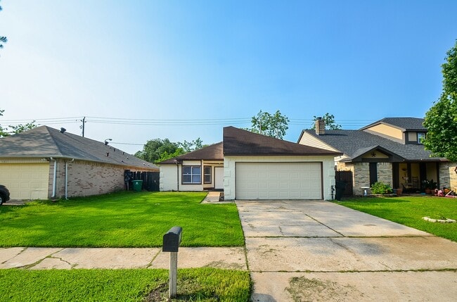 Building Photo - 8231 Furlong Ln