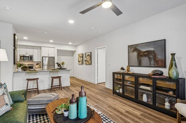 Photo - Heritage McKinney Square