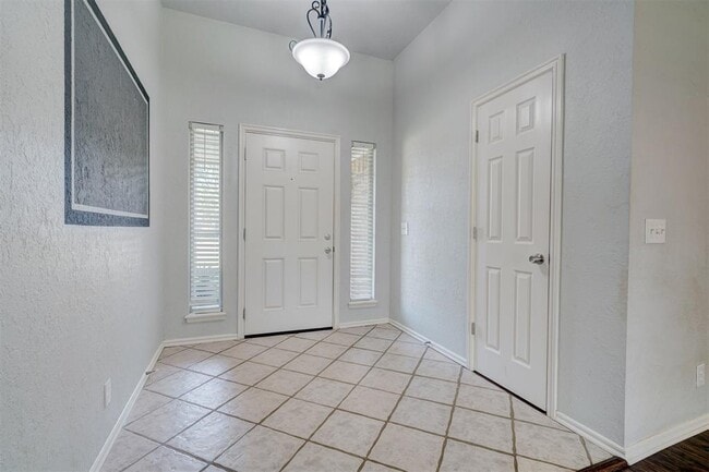 Photo - 1019 Dustin Dr