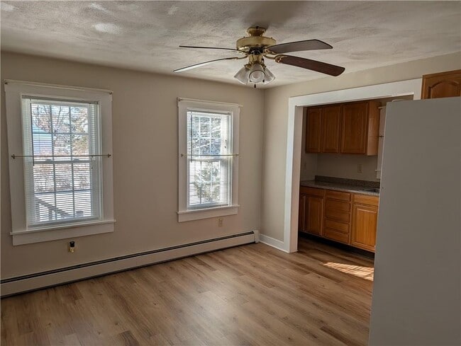 Photo - 22 Oakland School St