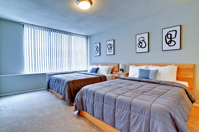 Photo - 2111 Richmond Hwy Unidad FL2-ID1022370P