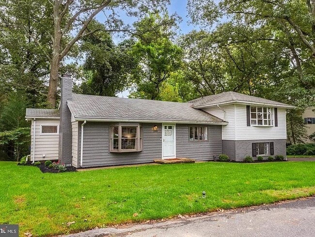 Photo - 1165 Green Holly Ct