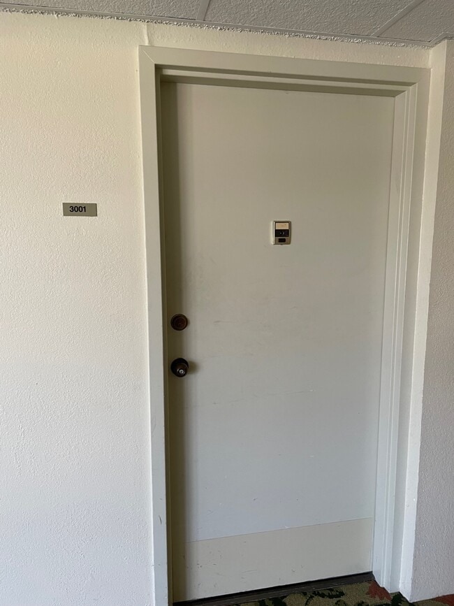 Photo - 2499 Kapiolani Blvd Unit Iolani Court Plaza