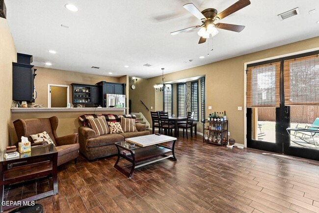 Photo - 2244 Honour Point Pl