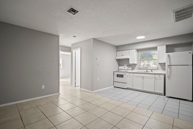 Photo - 75-77 Cypress St Unit 75 Cypress St