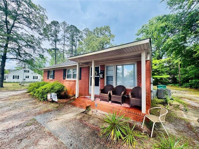 Photo - 803 Floyd St