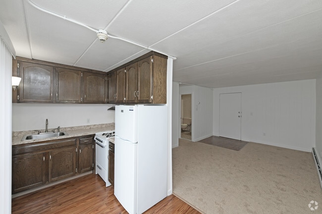 1 BR, 1 BA