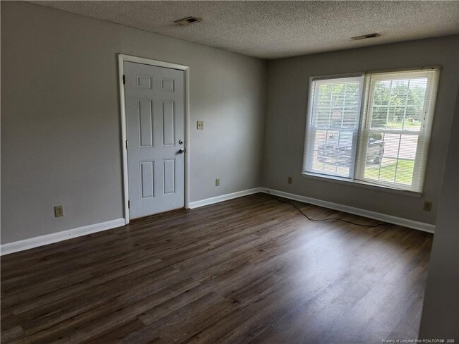 Photo - 5693A Archer Rd