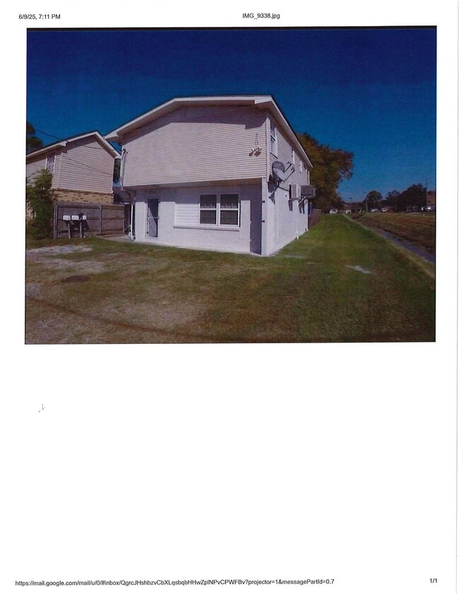Photo - 1001 Division St