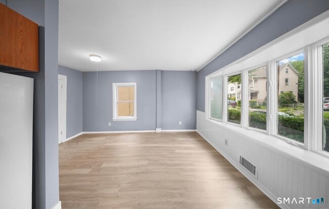 Photo - 37 Granfield Ave