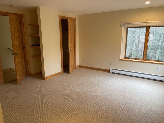 Photo - 283 N Valley Rd