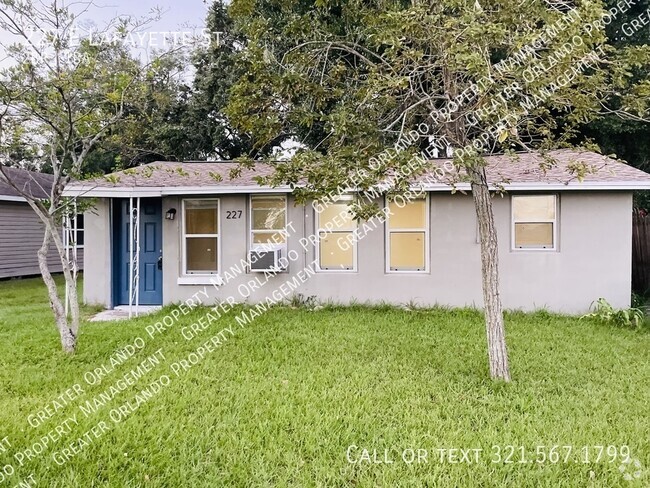 Building Photo - Cute Updated 2/1 House in Winter Garden