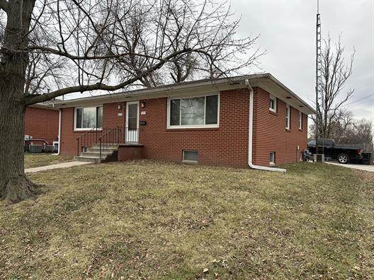 Photo - 375 S 44th St