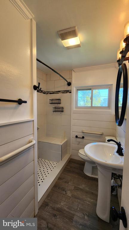 Photo - 213 Overbrook Ave